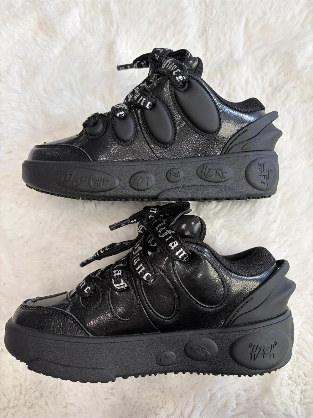 Puma La France’,Sneakers - Chunky Lace-Up Style,Kids Size 5.